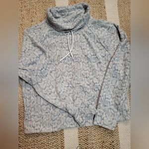 Old navy retro cropped pullover